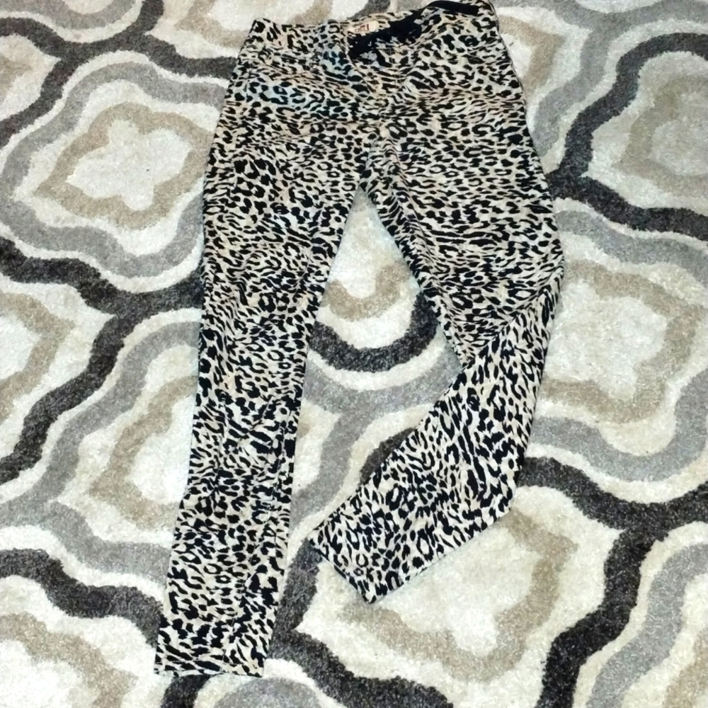 Straight leg leopard pants so cute Sale
